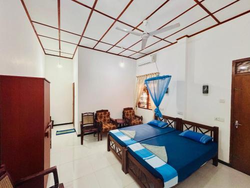 Thiranagama Hotel | Golden Beach Guest House and Restaurant