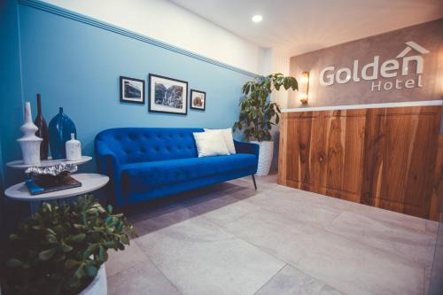 Quevedo Bed & Breakfast | Golden Hotel