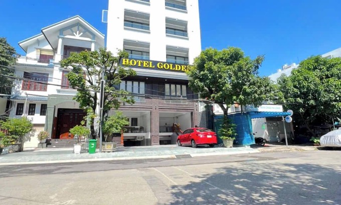 Go Vap Hotel | Golden Hotel SG by BAY LUXURY