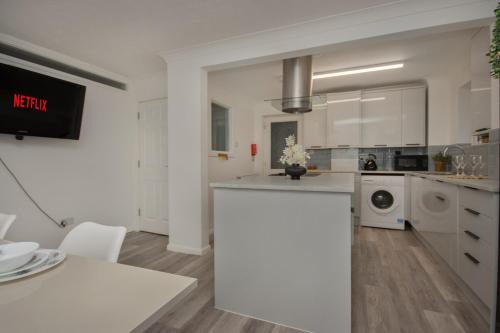 Colchester House | Goldfinch