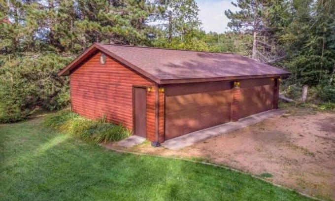 Lac du Flambeau House | Goldfinch Getaway - Fence Lake