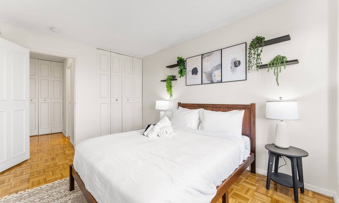 North Brookline Apartment | Gorgeous 2bd/1.5ba Next to BU 8703