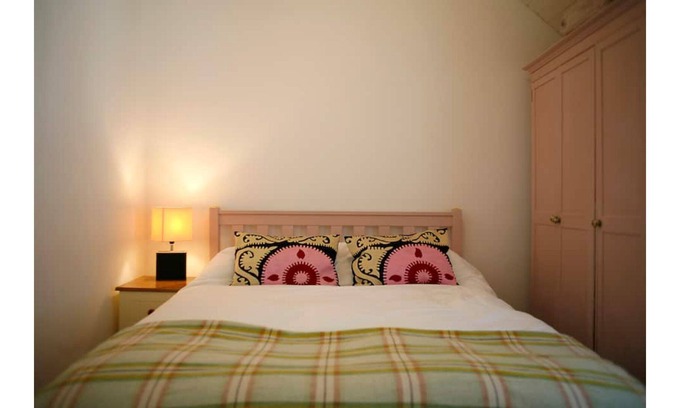 Llangernyw House | Gorgeous cottage in rural village