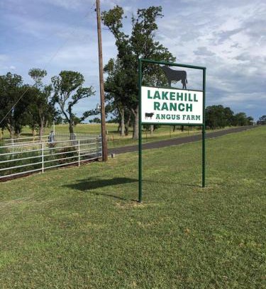 Westminster House | Gorgeous Farmhouse is a blend of rustic charm and modern comfort!
