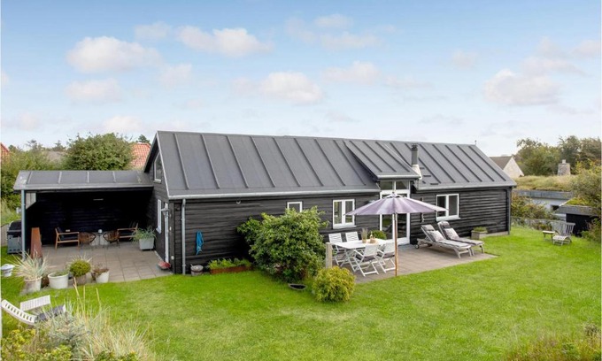 Tversted House | Gorgeous Home In Bindslev With Kitchen
