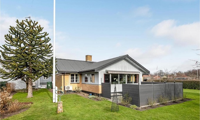 Balka House | Gorgeous Home In Nexø With Wifi