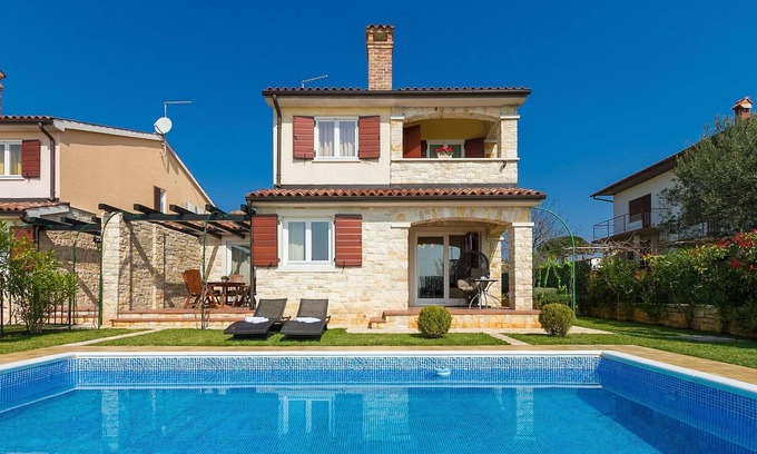 Brnobici House | Gorgeous home in Porec