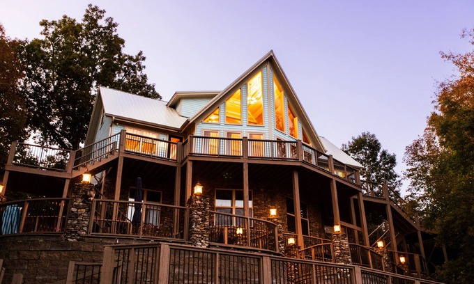 Mentone Cabin | Gorgeous Views of Lake and River one of a kind property sitting on the dam