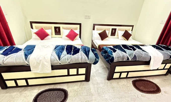 Haraiya Hotel | Goroomgo Shivaay Ayodhya