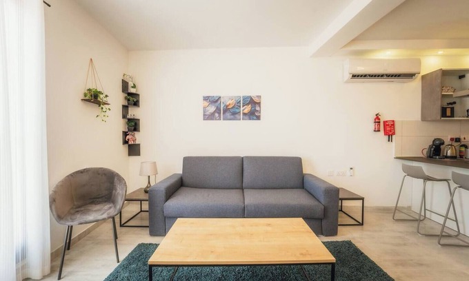 Xewkija Apartment | Gozo Haven: Stylish Escape this Spacious 3-Bed