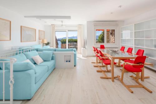 Portosin Apartment | Grand Dúplex Portosín by Upper Luxury Housing