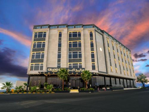 Tabuk Hotel | Grand Line & جراند لاين