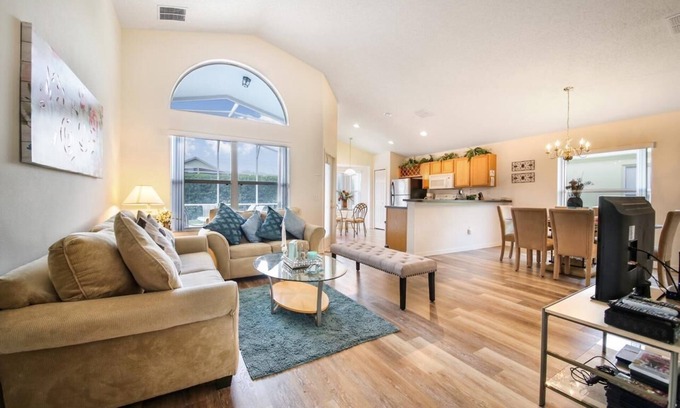 Westbury House | Grand Luxury 4BD Pool Home @ Disney & Universal - Pet Friendly Upon Request