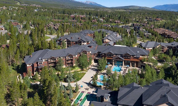 Four O'Clock Resort | Grand Timbers 2 BR - Modern Lodge Luxury - Celebrate Summer in the Mountains
