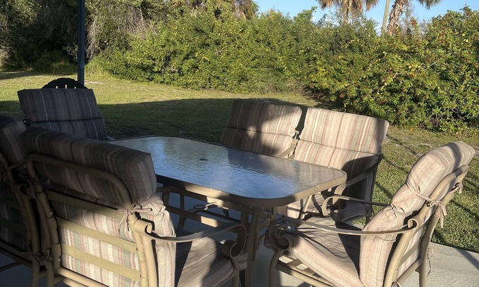 Punta Gorda Cottage | Grandma's cozy retreat close to the Gulf