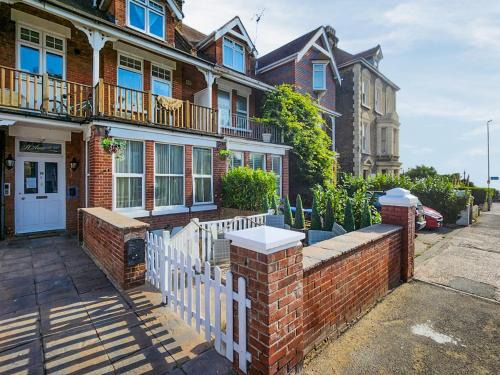 Broadstairs House | Granville Apartment