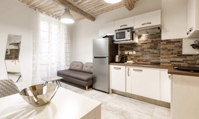 Antibes Old Town Apartment | Great brand new 1 bedroom apartment in the center of old Antibes