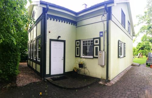 Jurmala House | Green Garden house
