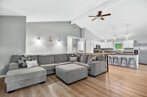 Lake Ozark House | Greens and Gators - For 20ppl