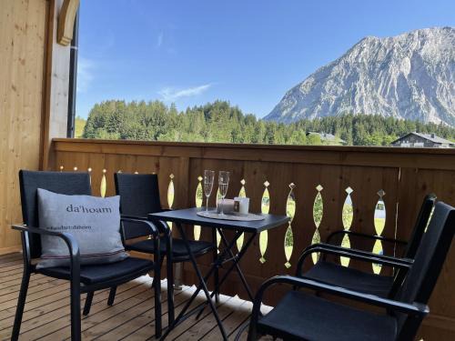 Tauplitz Apartment | Grimmingblick Apartment 206 by AA Holiday Homes