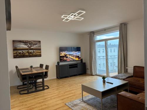 Schwerin Apartment | Große Wohnung mit XXl-Balkon in Schwerin Mitte