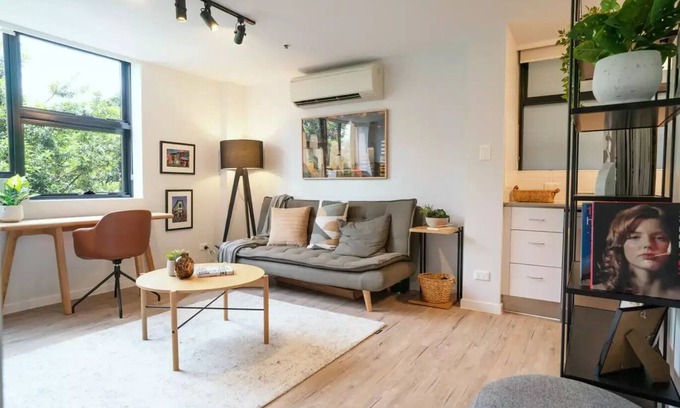 New Farm Apartment | Groovy! ~ Central New Farm ~ Walk to CBD