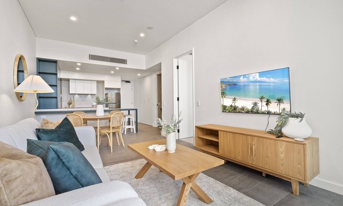 North Fremantle Apartment | Ground Floor Apartment with Private Courtyard