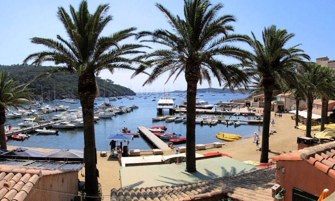 Le Pradet Villa | Ground Villa between sea and hill