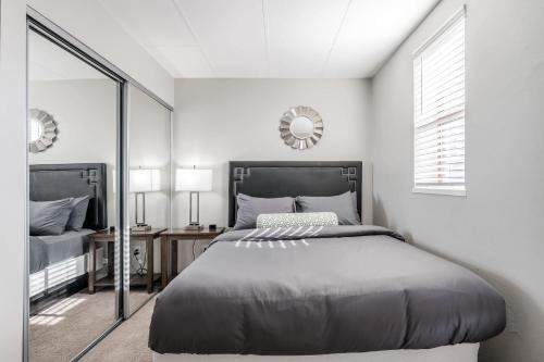 Chatham-Arch Apartment | Group Stay - 7 Apts Near Lucas Oil Stadium