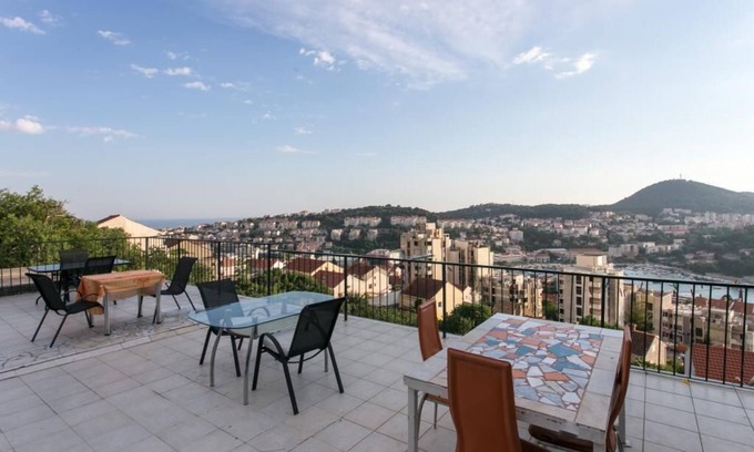 Dubrovnik House | Guest House Barbara - Double Room with Shared Bathroom-2