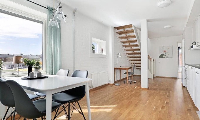 Pitea Apartment | Guestly Homes - 3BR City Charm