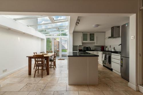 Bath House | GuestReady - A Bohemian Home in Bath