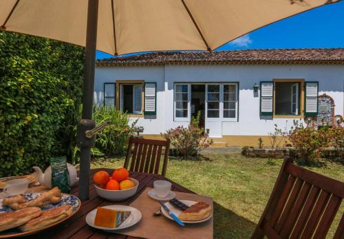 Furnas House | GuestReady - Domus Adepta Charming w/Garden