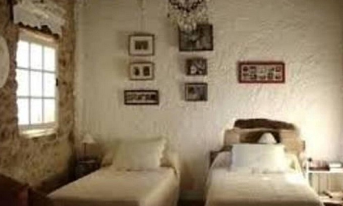 Sennely Cottage | ---Guestroom---