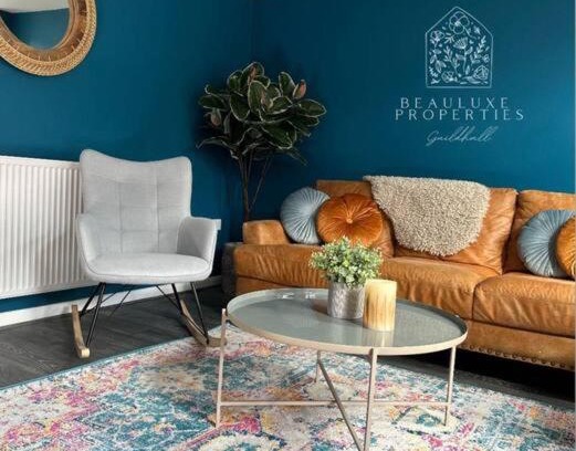 Church Gresley House | Guildhall - Beauluxe Properties large property - 3 bedroom - 4 beds - sleeps upto 6 people