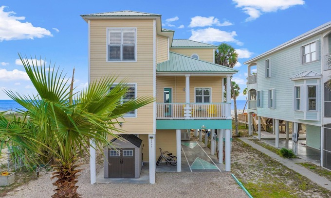 Port St. Joe Villa | Gulf Front Villa nLast minute special 10-25 to 11-1 week 50% off !