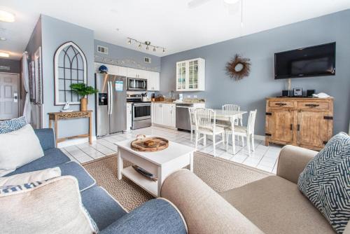 Gulf Place House | Gulf Place Cabanas 203