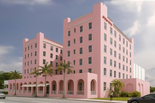 Lake Worth Hotel | GULFSTREAM HOTEL, Lake Worth Beach, a Tribute Portfolio Hotel