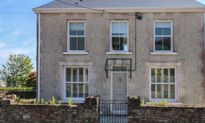 Llanrhidian Higher Cottage | Gwynfryn