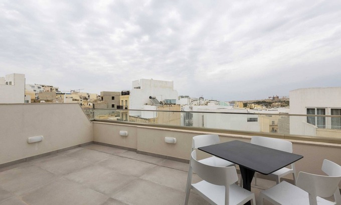 Gzira Apartment | Gzira Suite 13