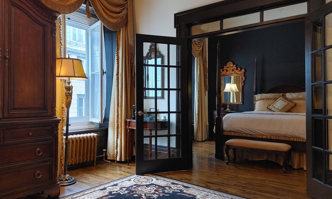 Vieux-Quebec-Cap-Blanc-colline Parlementaire Hotel | Hôtel Le Clos Saint-Louis