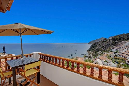 Avalon House | H1788 - Hamilton Cove Villa 17-88
