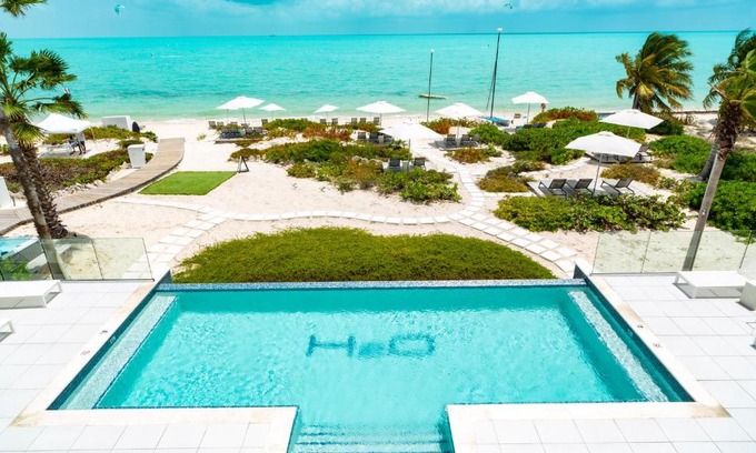 Long Bay Resort | H2O life style resort