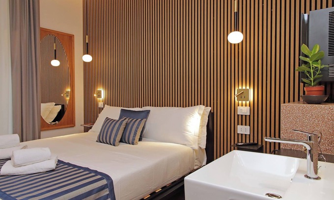 Salario House | Habito Suites