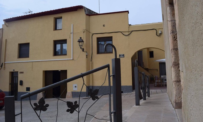 Masllorens Other | Half-timbered house "Casa Entera".