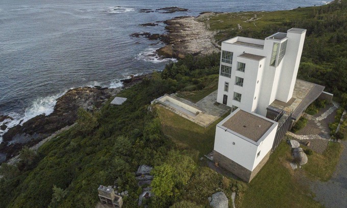 Duncans Cove House | Halifax's ultra-luxury modern oceanfront hotel