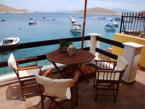 Halki House | Halkis Muses