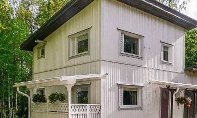 Rautalampi House | Halmesaari by Interhome