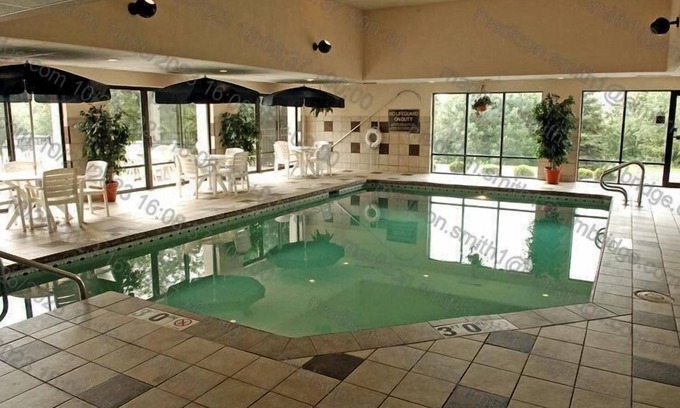 Rockford Hotel | Hampton Inn Rockford