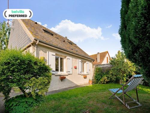 Isigny-sur-Mer House | Harbor Haven in Isigny-sur-Mer